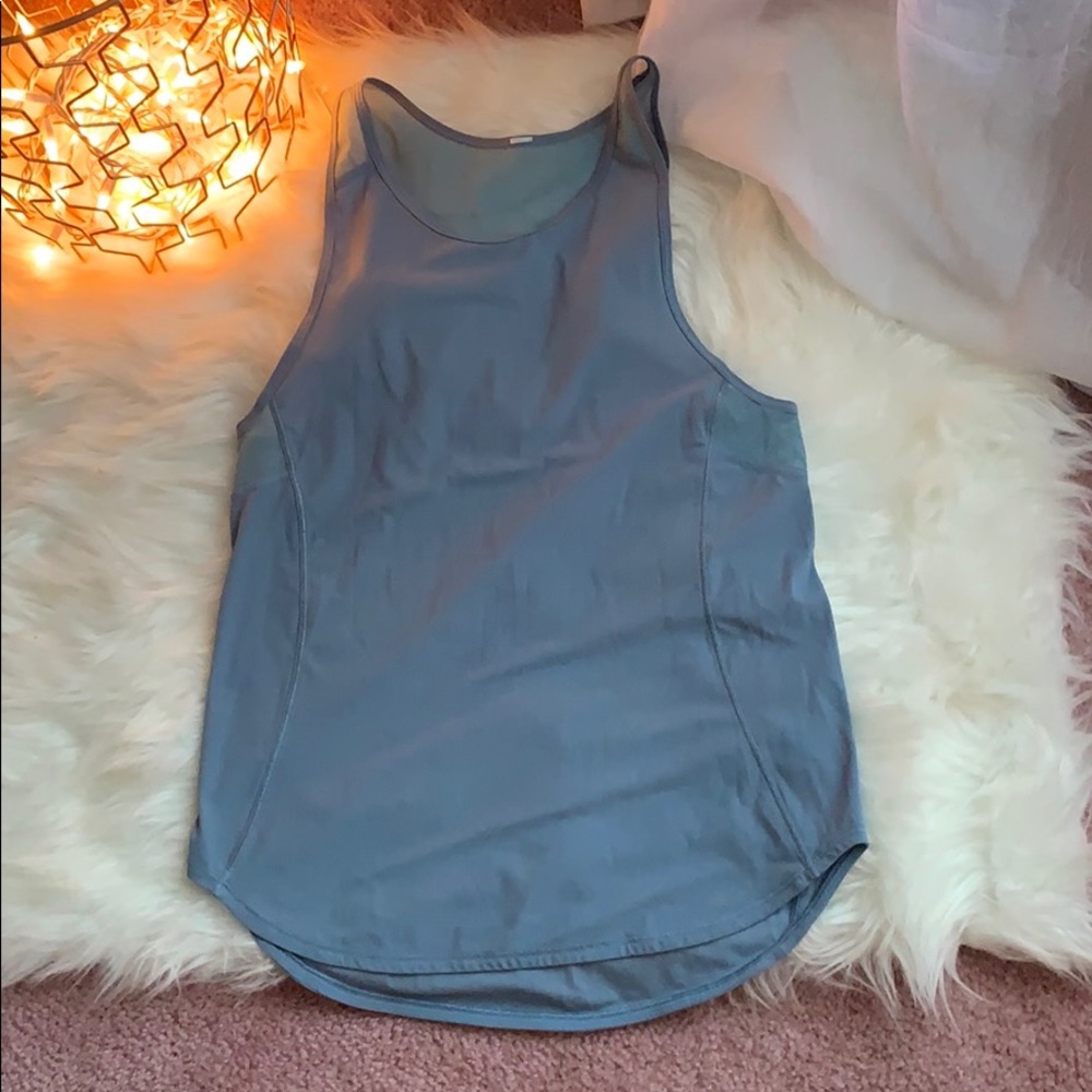 Lululemon tank size 2